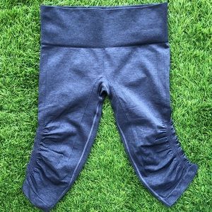 Blue Lululemon short capris size 6